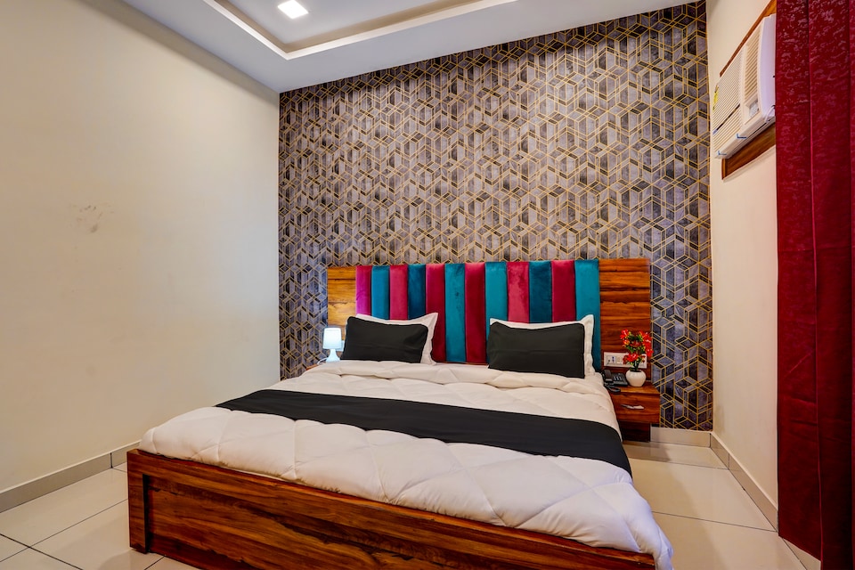 Collection O Amit Legagcy Resort, IIT Kanpur, Kanpur