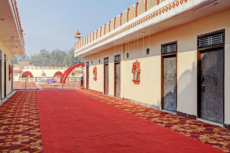 OYO Hotel Ridheshwar Palace, Hanumangarh, हनुमानगढ़