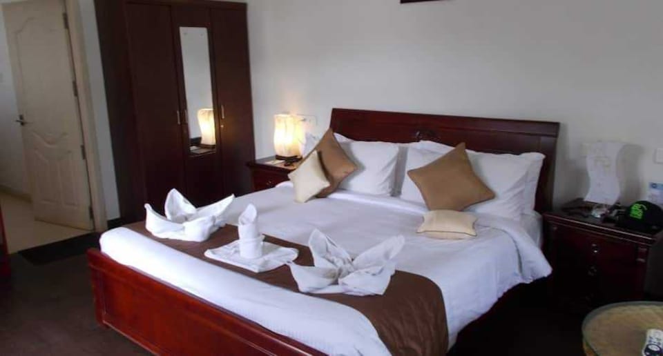 OYO Flagship Gokul Residency, LB Nagar-Ramoji, Hyderabad