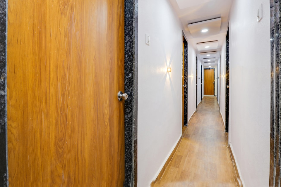  Hotel O  Lotus, Textile Market Surat, Surat