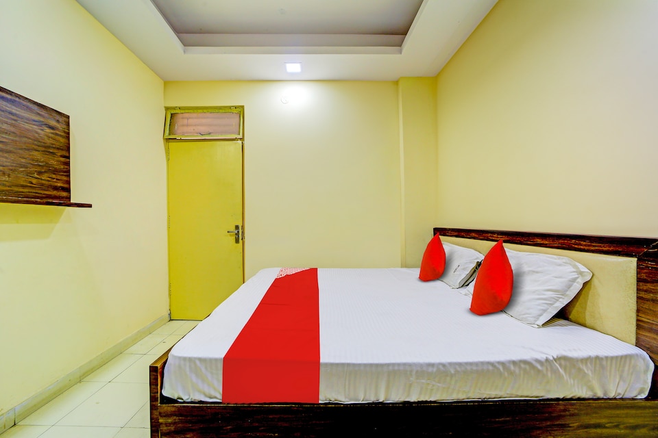 Hotel O The Happy Land Hotel & Cafe, MP Nagar Bhopal, Bhopal