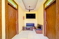 Hotel O The Happy Land Hotel & Cafe