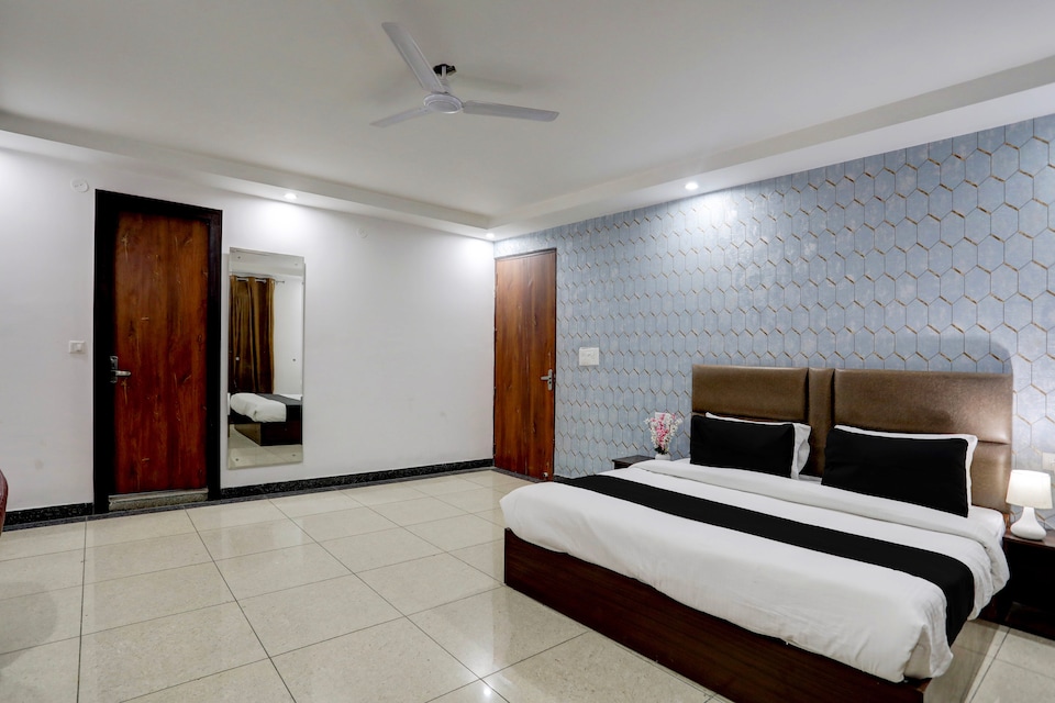 Super Hotel O Ambience Delhi Aero City Metro Station, Airport Delhi, Delhi Transit