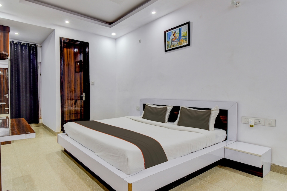 HOTEL O MOUNTAIN MIST, Bhimtal Nainital, Nainital