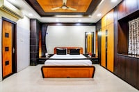 Hotel O The Luxury Palace