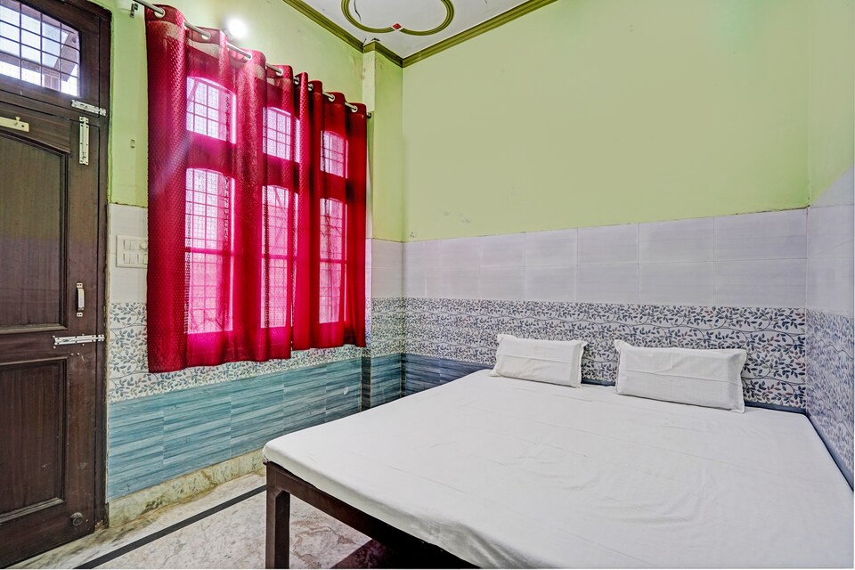 OYO Royal Guest House , Default Cluster Dhampur, Bijnor