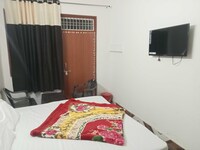 OYO Shree Govind Dham 