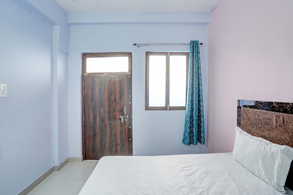 Hotel O SM GALAXY, Kanpur Railway Station, Kanpur