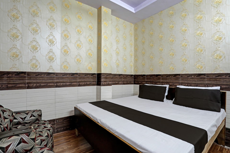 Hotel O laveena, Moradabad, Moradabad