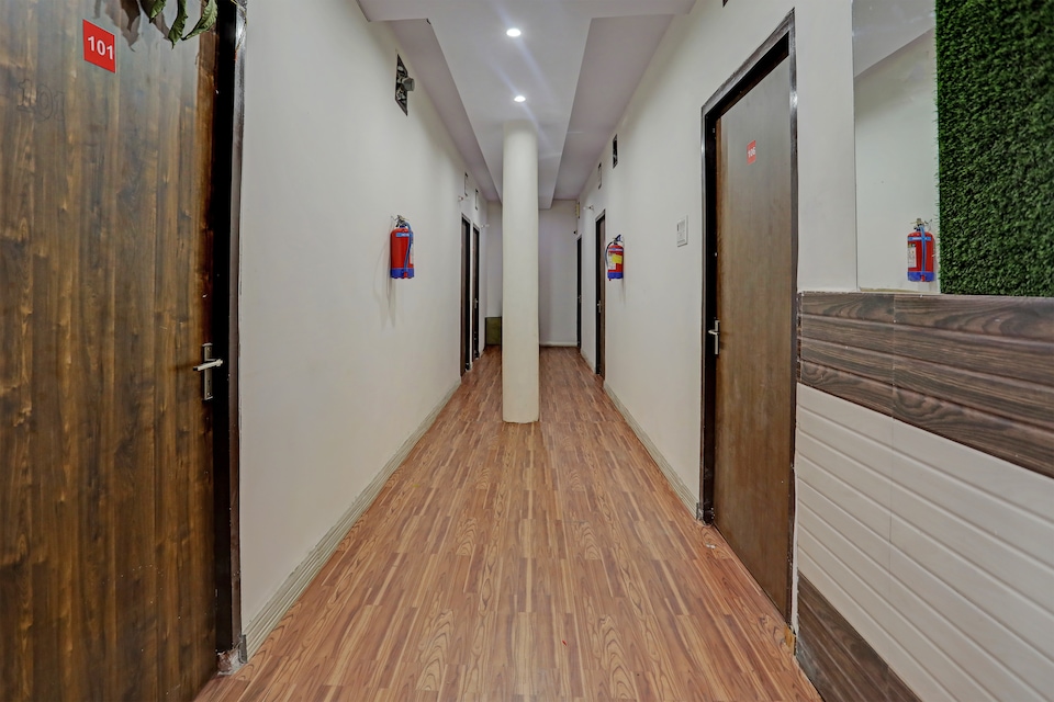 Hotel O laveena, Moradabad, Moradabad