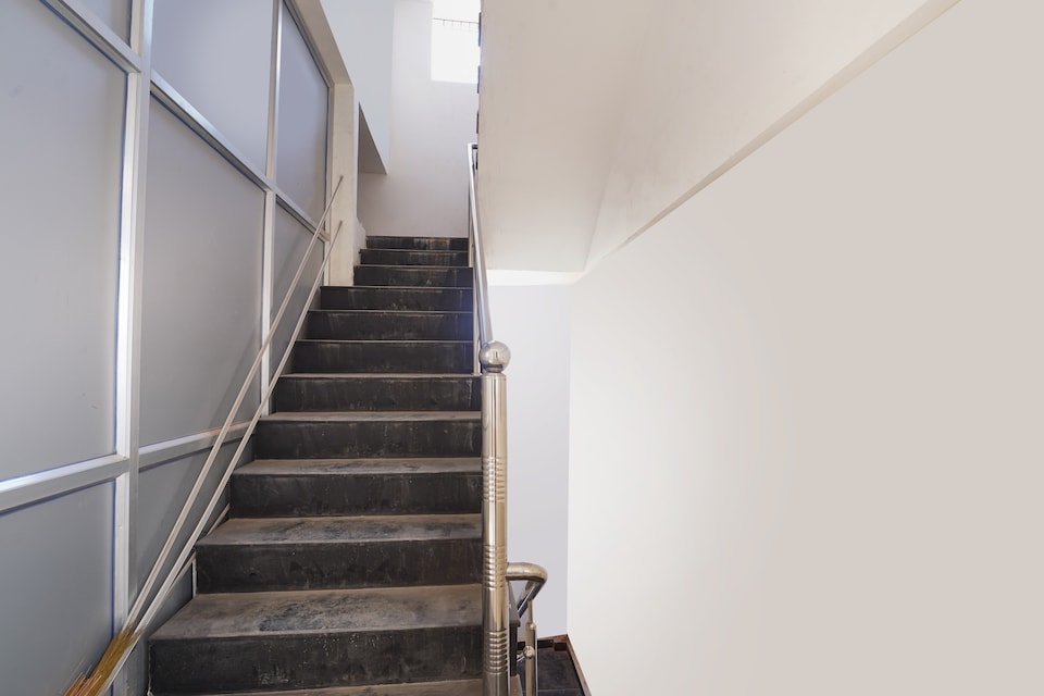 Hotel O Relax Inn, Station Road, Raipur