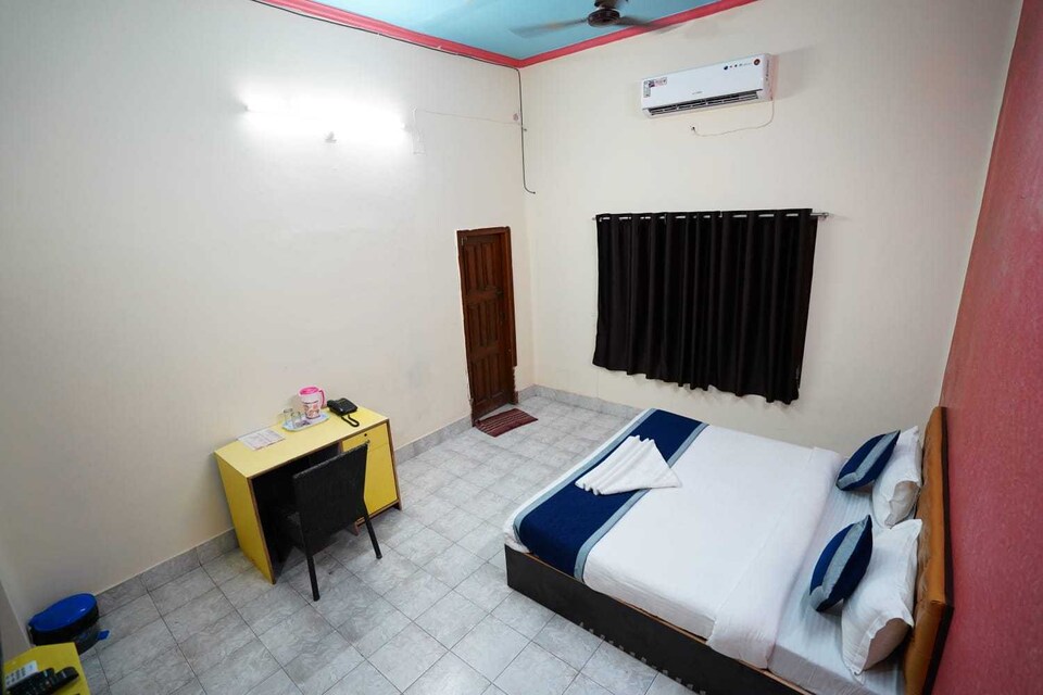 OYO Hotel sooryoday inn , Godowlia, Varanasi