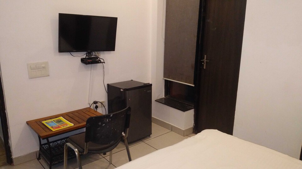 OYO Balaji residency, Old Gurgaon, Gurgaon