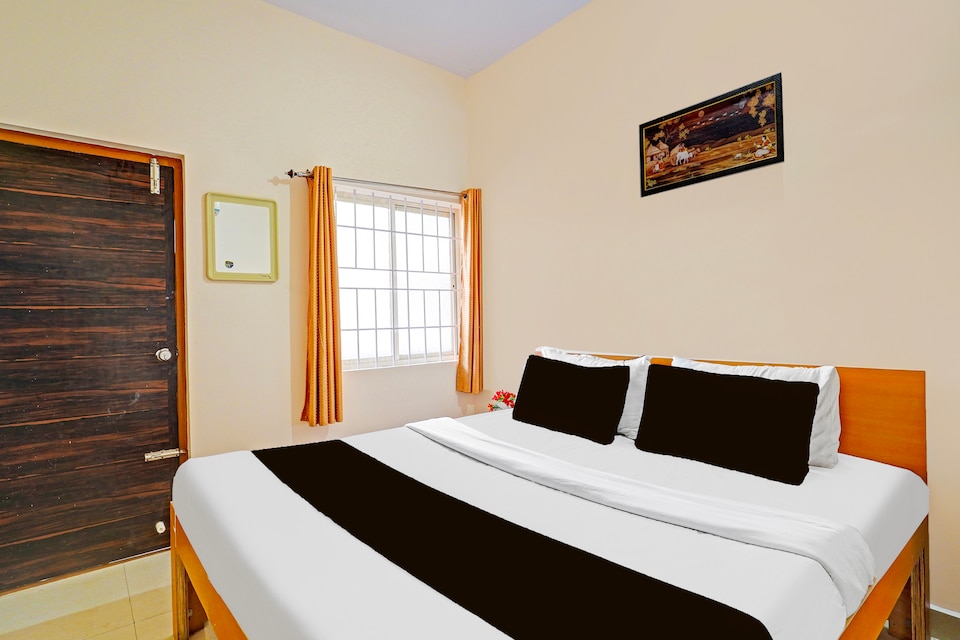 OYO 819923 Madira, Nagarbhavi Bangalore, Bangalore