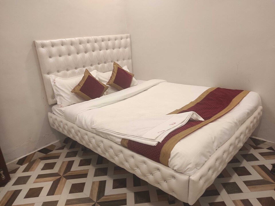 OYO 820005 Hotel Eagle Top 1, Mysore Bannimantap, Mysore