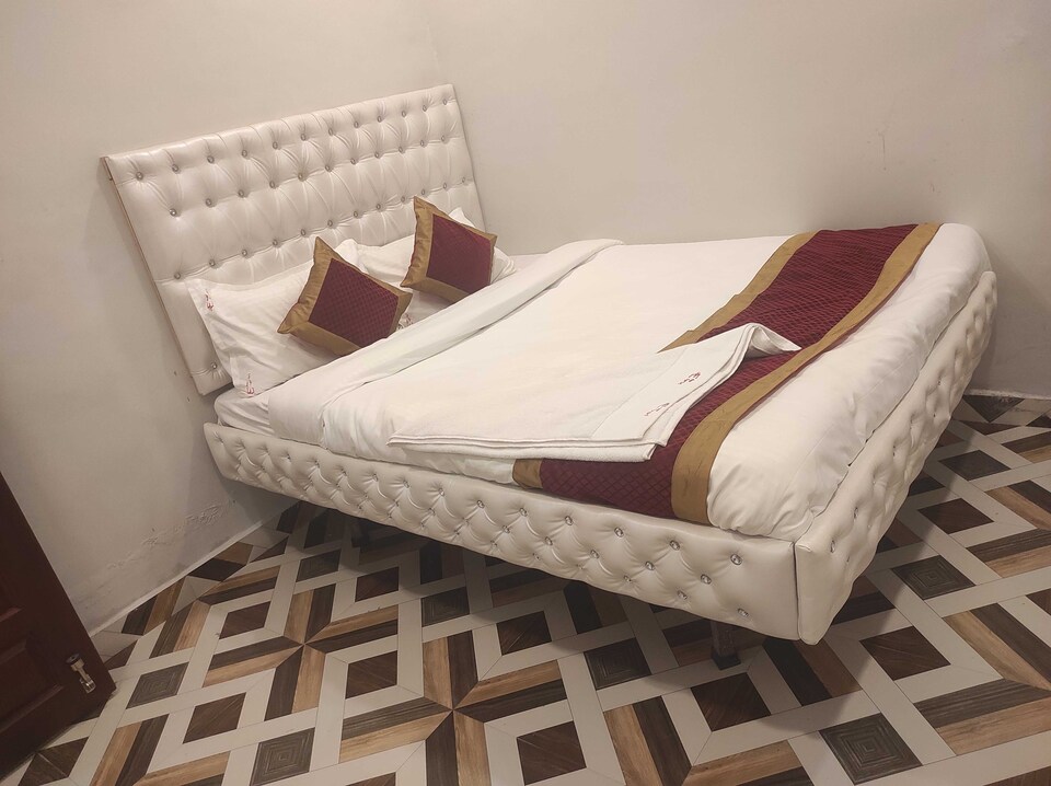 OYO 820005 Hotel Eagle Top 1, Mysore Bannimantap, Mysore