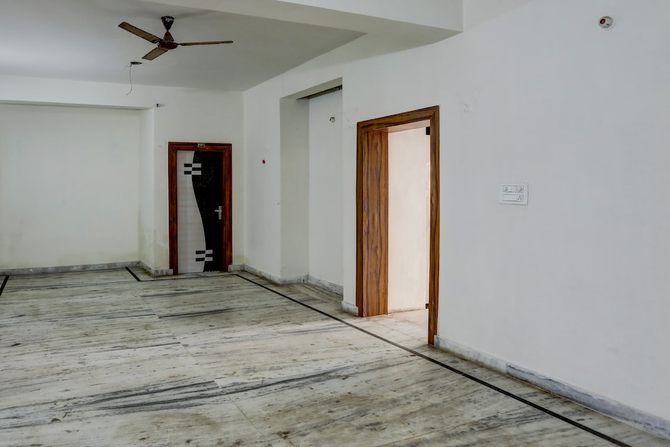 Hotel O Blue Bell, Patliputra Colony, Patna