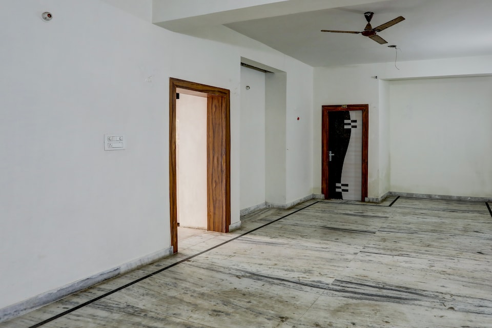 Hotel O Blue Bell, Patliputra Colony, Patna