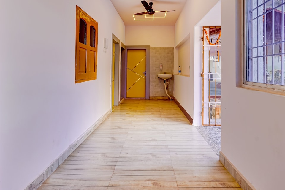 Hotel O Ruby Banquet Hall and Rooms, Harmu, Ranchi