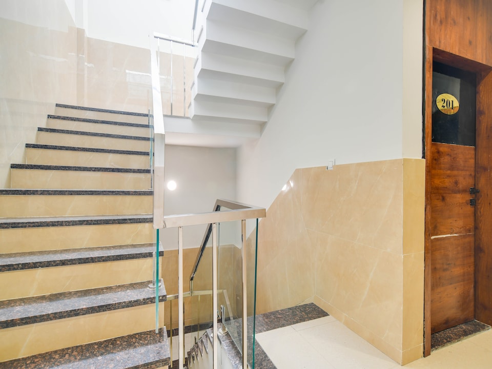 Hotel O Ashiyana, Bhawarkua Indore, Indore