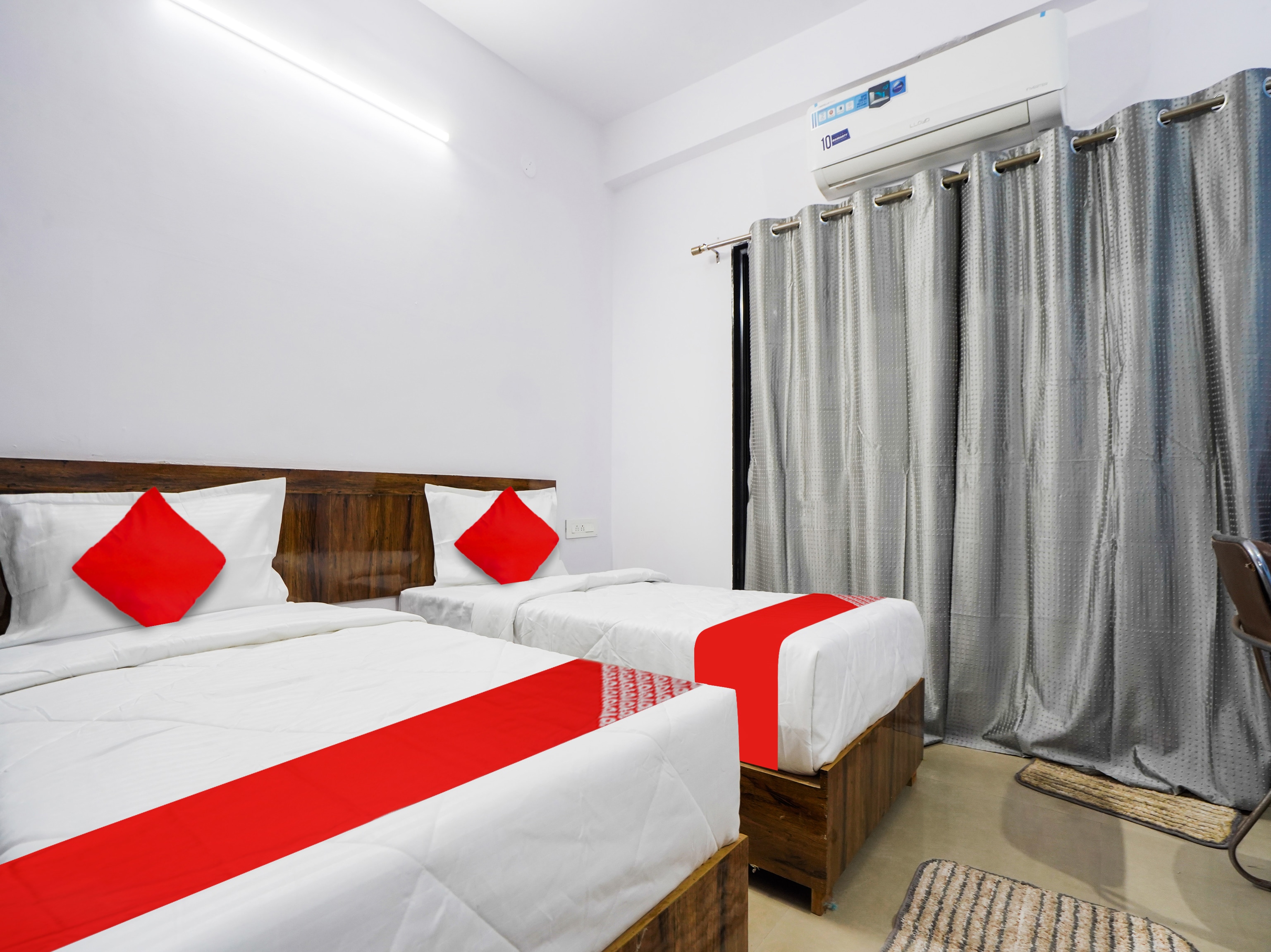 Hotel O London street, Flagship Nagpur, Book @ ₹1137 - OYO