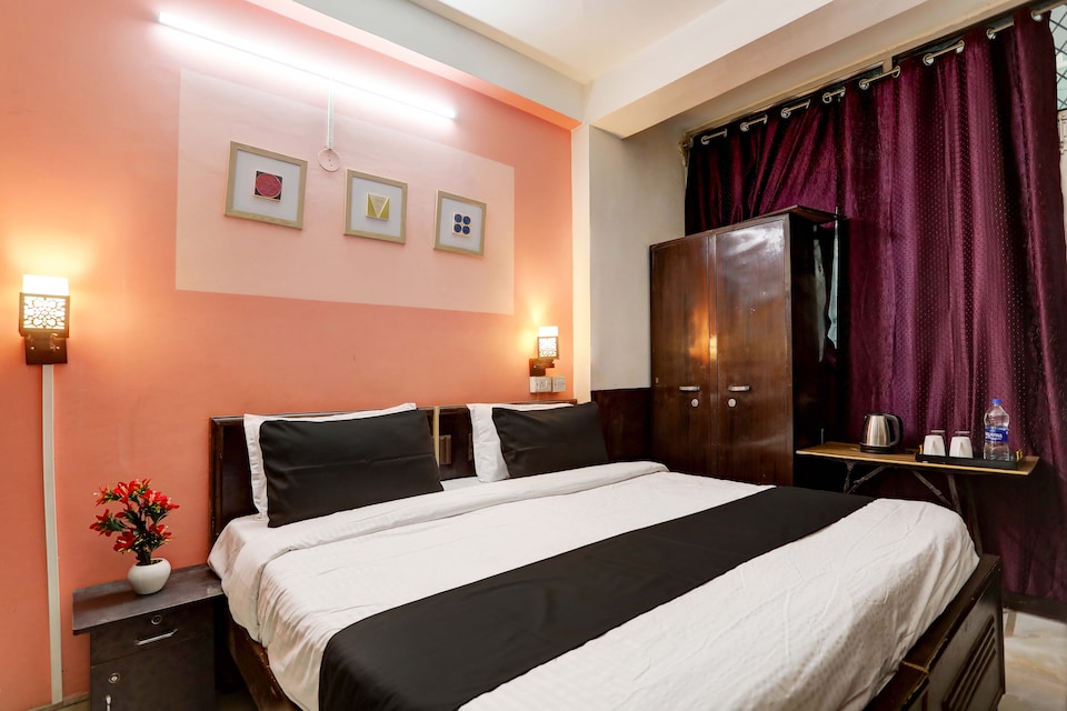 OYO 820080 Green Park Residency, AIIMS Delhi, Delhi