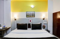 OYO 820080 Green Park Residency