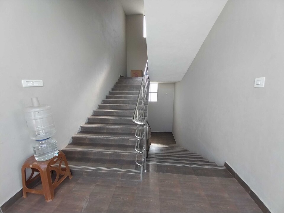 OYO 820093 Aredya Towers, Reddipatti Salem, Salem