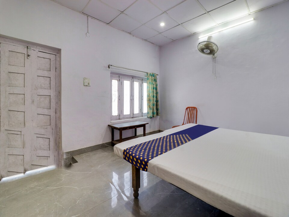 SPOT ON Hotel Jaiswal Estate, Library Chowk Mussoorie, Mussoorie