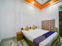Hotel Adarsh Palace