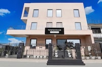 Townhouse Taj Mahal East Gate Formerly Royal Empire