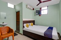 SPOT ON Hotel Shyam inn Lodge