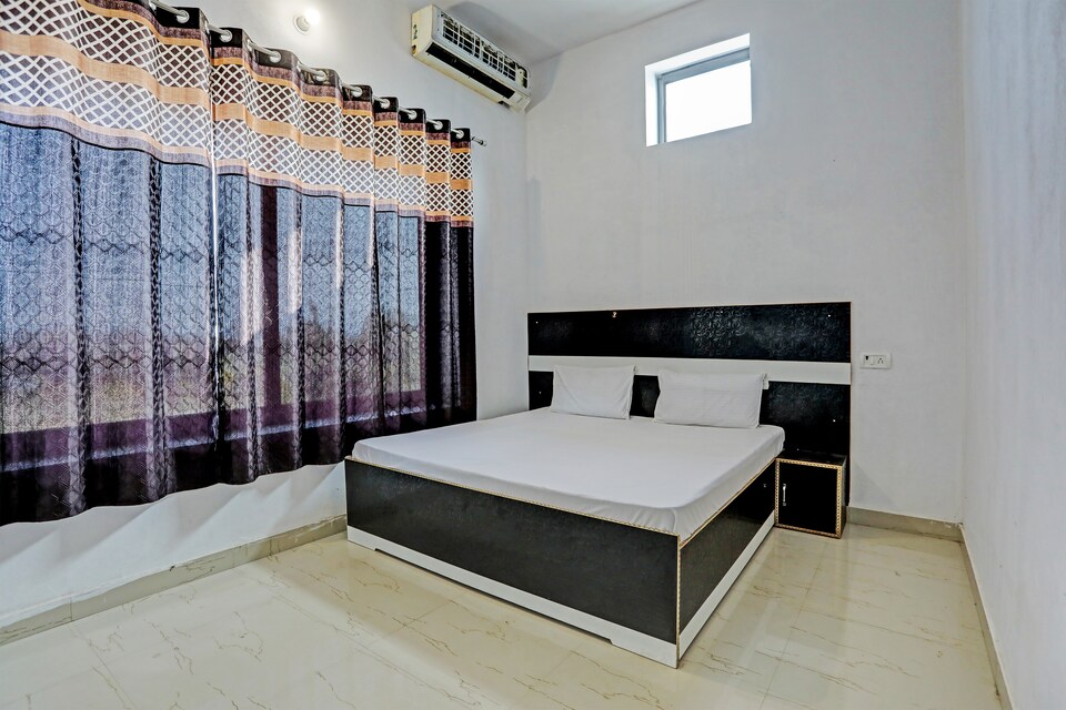 OYO Brothers Hotel , Chirawa, Jhunjhunu