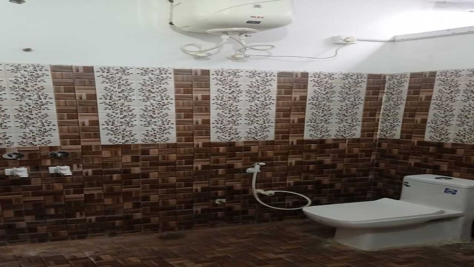 Hotel O Chakeri Crystal, Kanpur Railway Station, Kanpur