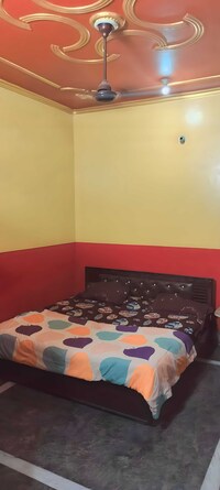 OYO 820223 HOTEL MOON LIGHT