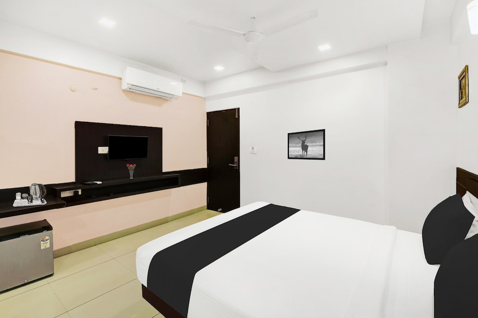 Super Townhouse City Center Near Mysore Palace Formerly Aavass Inn, Mysore City Center, Mysore