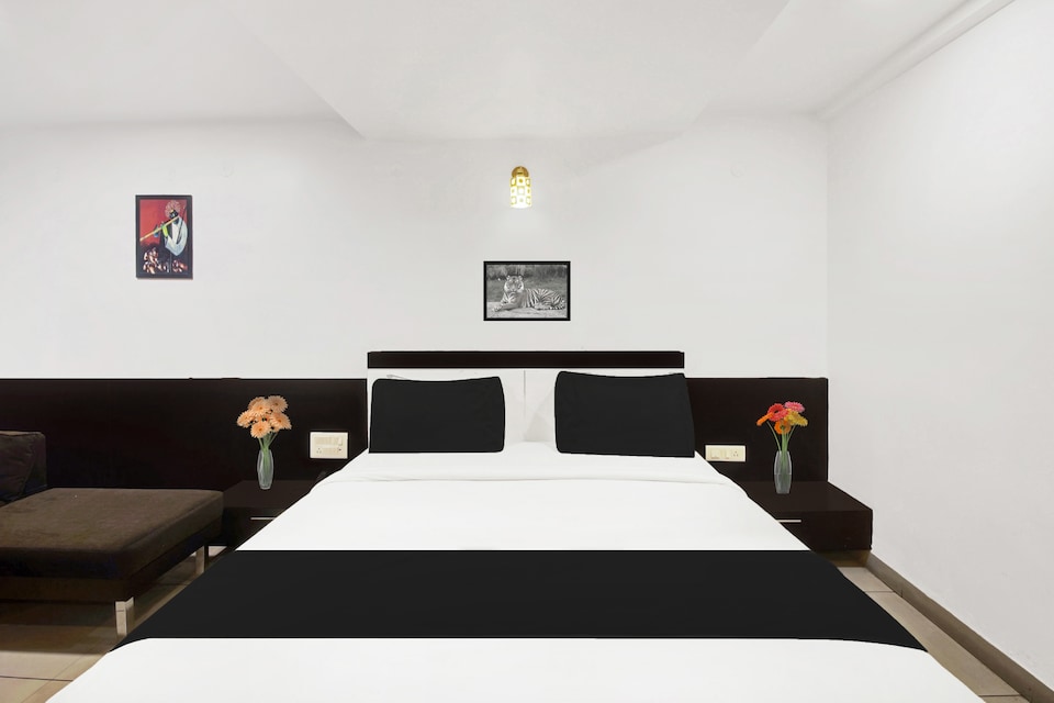 Townhouse City Center Near Mysore Palace Formerly Aavass Inn, Mysore City Center, Mysore