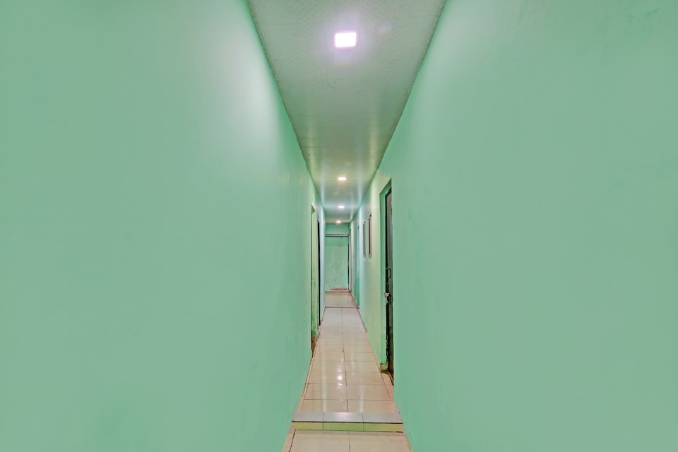 Hotel O Yatri Niwas, Charbagh Lucknow, Lucknow