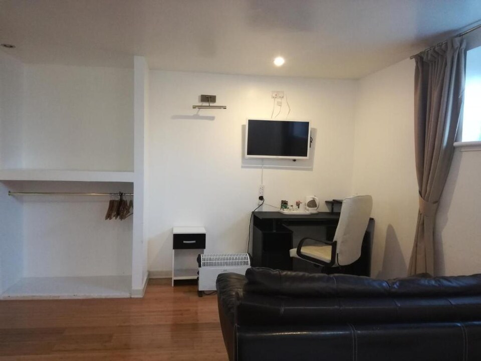 OYO Ardenlea House Hotel B&b, AB21, Aberdeen