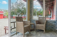 OYO Life 93342 Yasmine Guesthouse Syariah