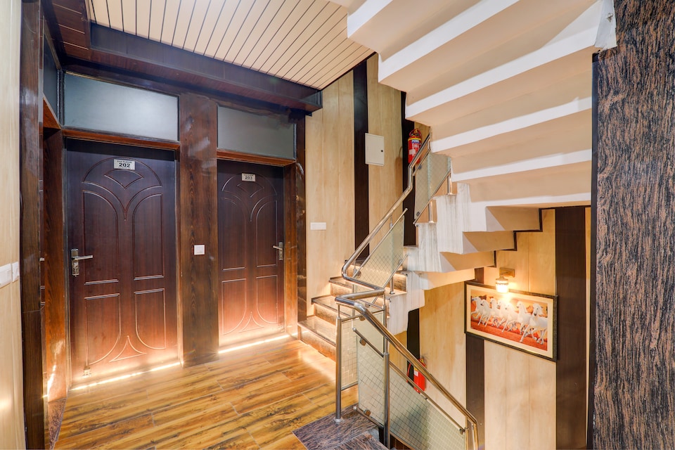 OYO 820240 Ss Palace Inn, Airport Lucknow, Lucknow