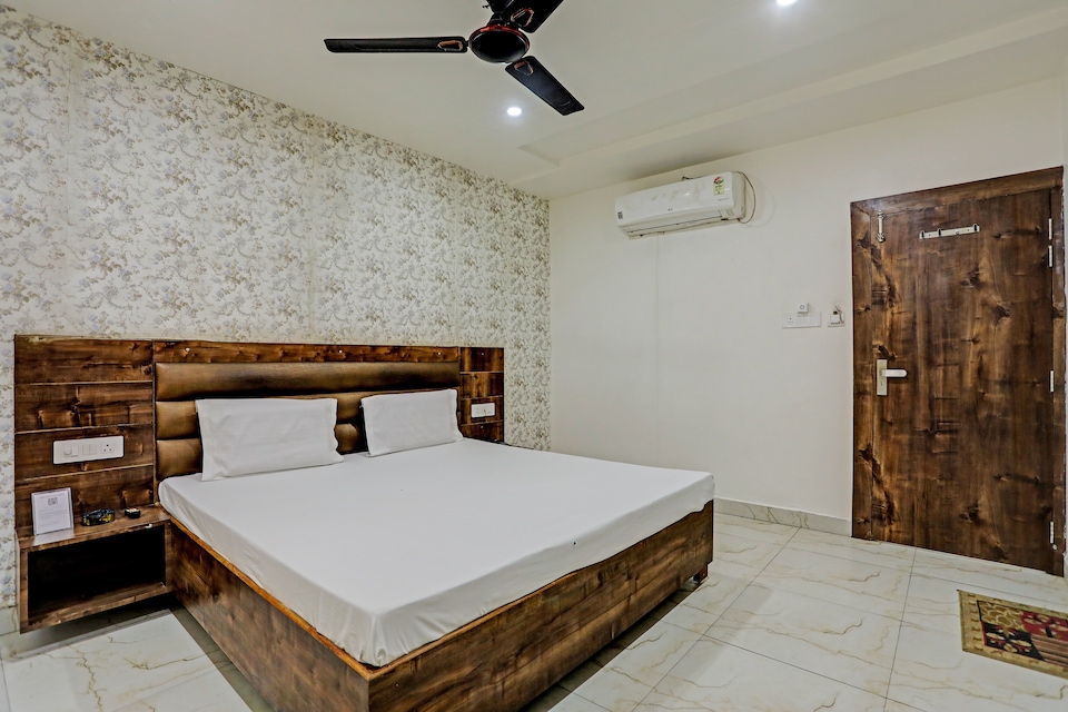 Hotel O Ganga Palace, Kasganj, Kasganj