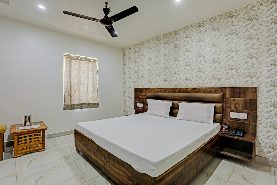 Hotel O Ganga Palace, Kasganj, Kasganj