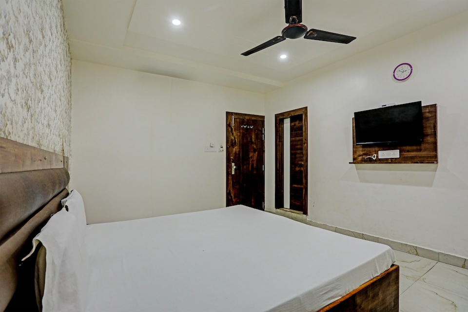 Hotel O Ganga Palace, Kasganj, Kasganj