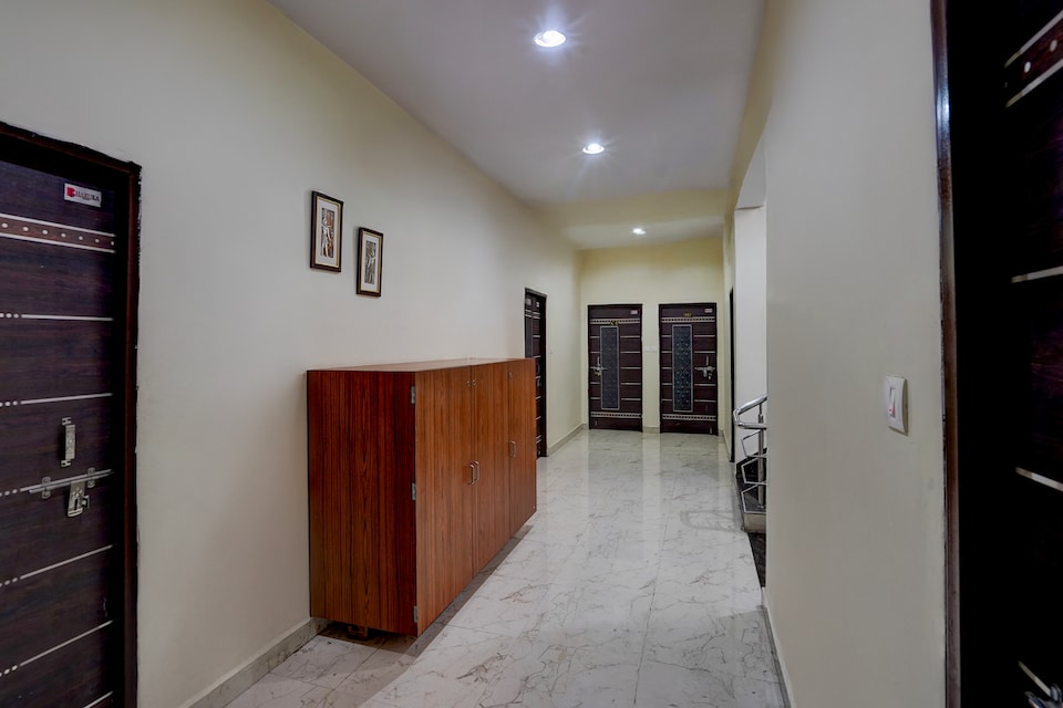 Super Hotel O Samne Ghat, Lanka, वाराणसी