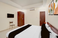 Collection O Friends Colony Lucknow Formerly The Suite
