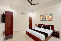 Collection O Friends Colony Lucknow Formerly The Suite