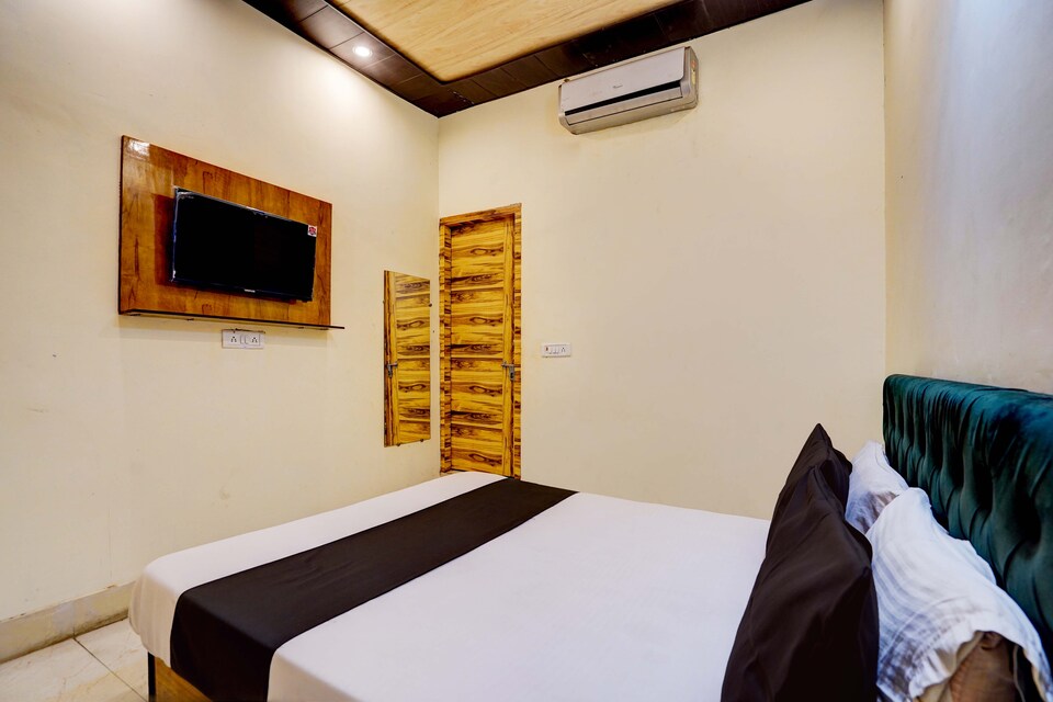 LIVE AS GZB1014, Vaishali Kaushambi Metro, Ghaziabad