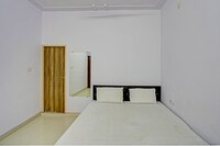 OYO GULAVLIVAL HOTEL