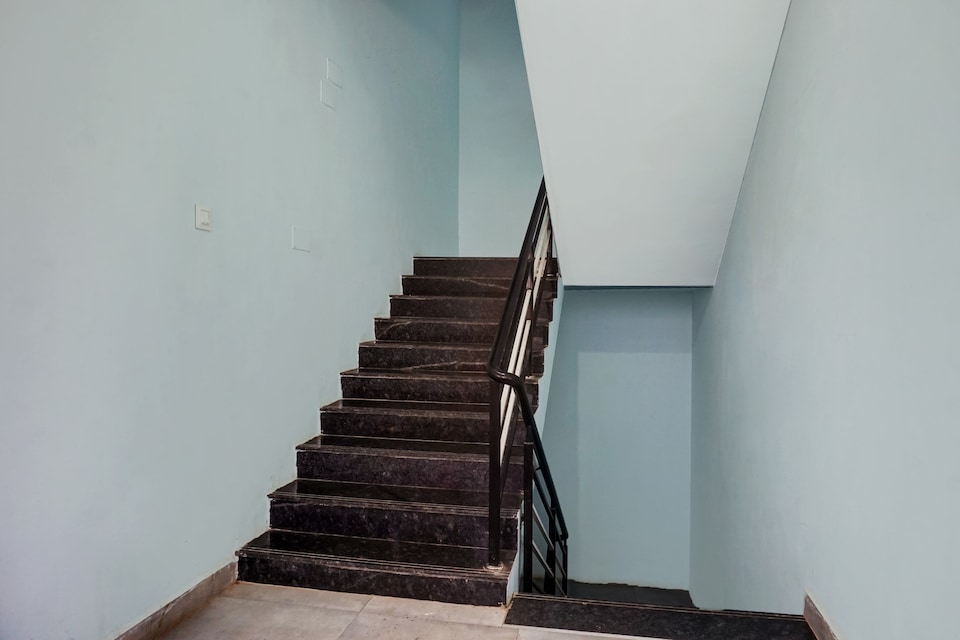 Hotel O Royal Inn, Talegaon, Pune